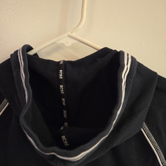 BCBGMaxAzria Black Short Sleeve Zippered Hoodie with White Trim - Picture 3 of 3